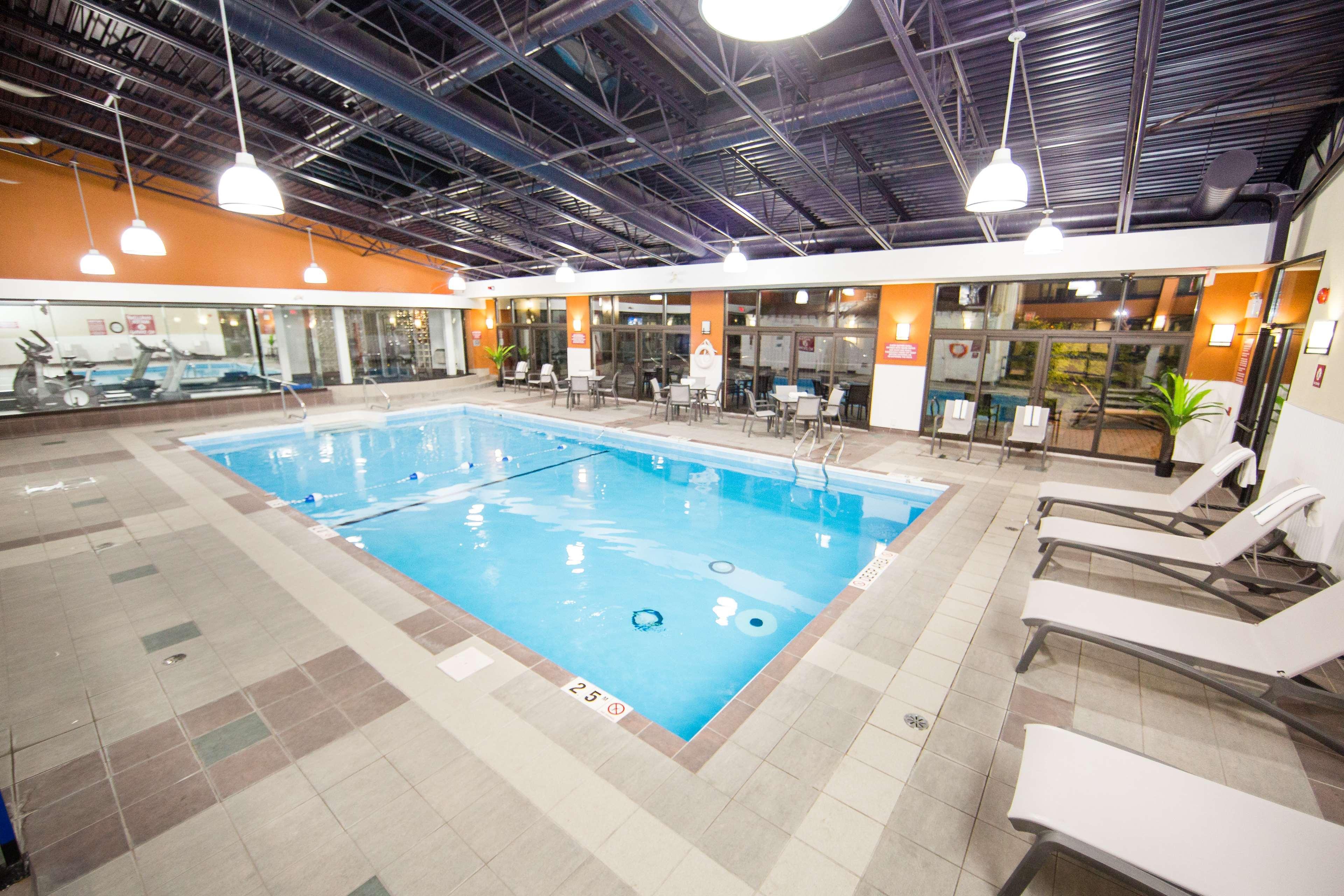 Best Western Plus Ottawa Kanata Hotel And Conference Centre Екстер'єр фото